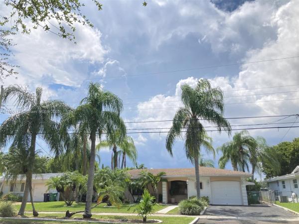 Miller Heights, 5020 SW 92nd Ave, Olympia Heights, Florida 33165, image 1