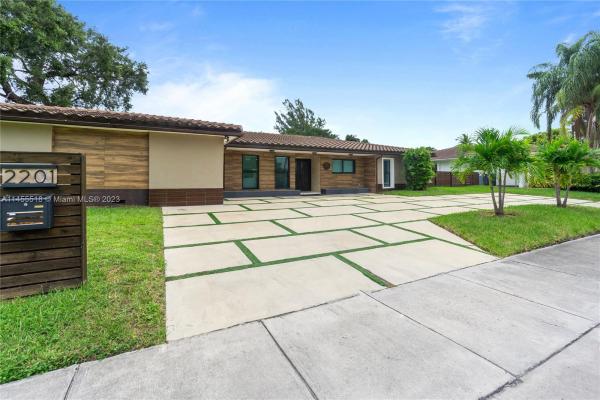 North Lake Estates, 2201 NE 197th St, Ojus, Florida 33180, image 1