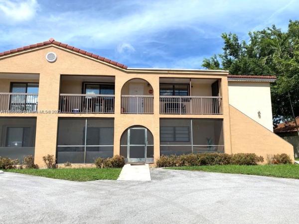Moors Pointe, 18240 Mediterranean Blvd #1-11, Hialeah, Florida 33015, image 2