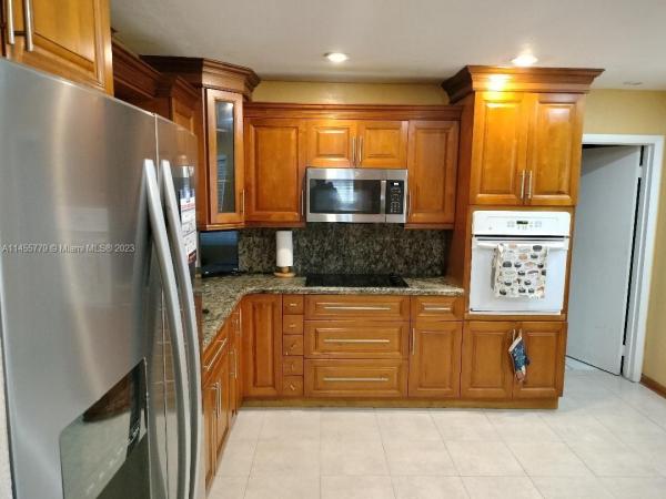 Carol City, 2931 NW 186th Ter, Miami Gardens, Florida 33056, image 2