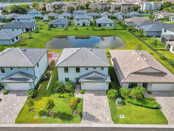 Cassia Estates, 3148 Tamarind Dr, Lauderdale Lakes, Florida 33311, image 1
