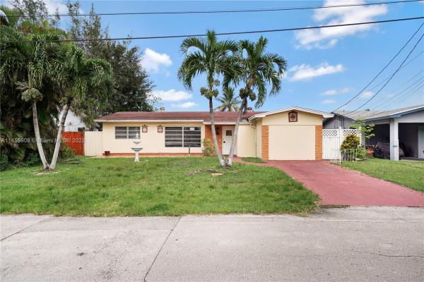 Lakeside Estates, 251 SW 9th Ave, Hallandale Beach, Florida 33009, image 1