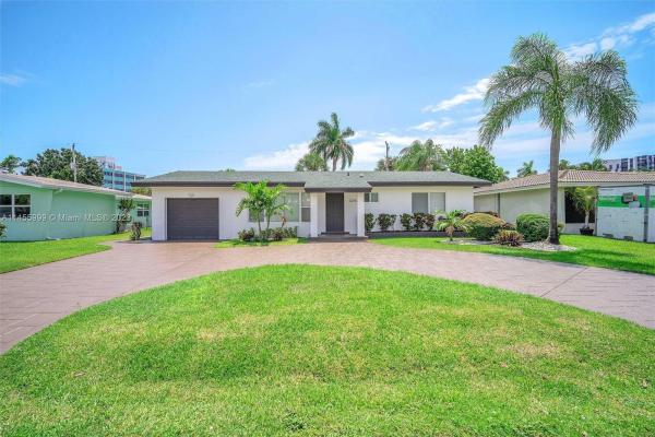 Coral Woods, 3374 NE 19th Ave, Oakland Park, Florida 33306, image 1