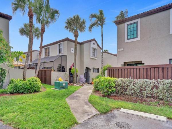 Palm Point At The Hammocks, 10420 SW 153rd Ct #6, The Hammocks, Florida 33196, image 1