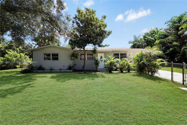 Delray Garden Estates, 5166 Woodland Dr, Delray Beach, Florida 33484, image 1