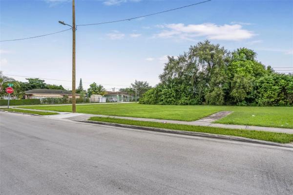 Washington Park, 538 NW 13th St, Florida City, Florida 33034, image 1