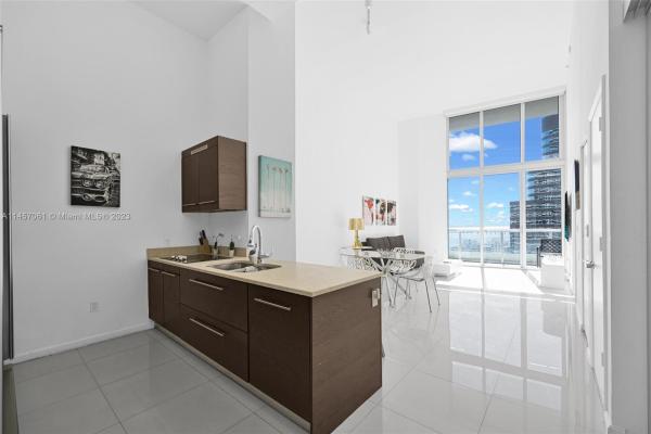 Icon Brickell Tower 3, 485 Brickell Ave #2809, Miami, Florida 33131, image 2