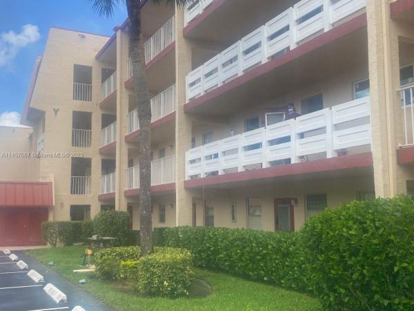 Oriole Golf & Tennis Club 2, 1015 Country Club Dr #108, Margate, Florida 33063, image 1