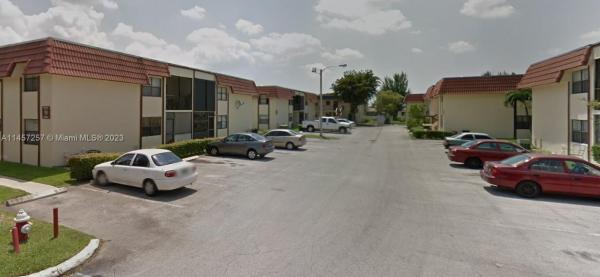 Lago Grande, 6515 W 26th Dr #24-38, Hialeah, Florida 33016, image 1