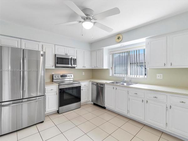 Greentree Villas, 4971 Eaglewood Rd #B, Boynton Beach, Florida 33436, image 2
