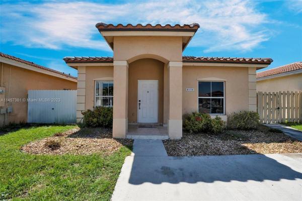 Spanish Lakes, 8178 NW 200th St, Hialeah, Florida 33015, image 1
