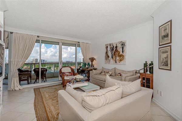 North Tower At The Point, 21205 Yacht Club Dr #1208, Aventura, Florida 33180, image 1