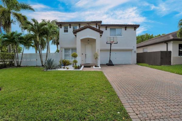 6884 SW 166th Ct, Unincorporated Dade County, Florida 33193, image 2