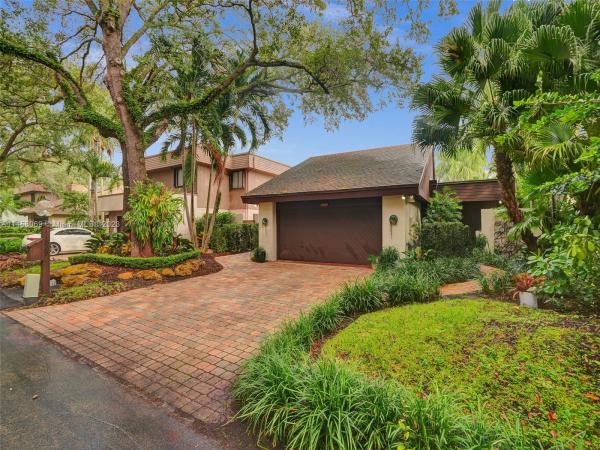 Hidden Oaks, 11829 SW 77th Ter, Kendall, Florida 33183, image 1