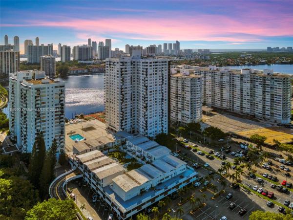 Commodore Plaza Tower, 2750 NE 183rd St #1711, Aventura, Florida 33160, image 1