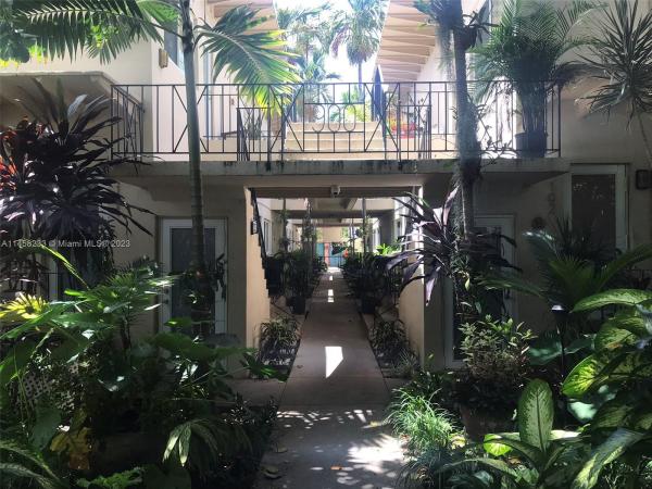 900 Meridian, 900 Meridian Ave #210, Miami Beach, Florida 33139, image 2