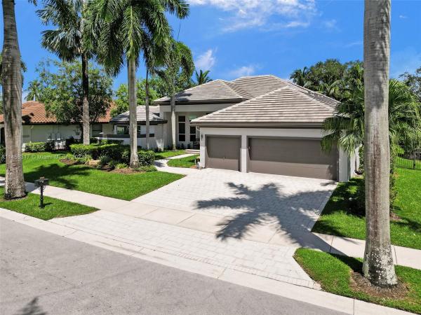 Montclaire, 2523 Montclaire Cir, Weston, Florida 33327, image 1