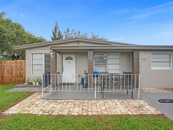 Fairview, 740 SW 10th St, Pompano Beach, Florida 33060, image 1