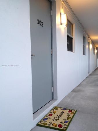 Michigan Towers, 716 Michigan Ave #202, Miami Beach, Florida 33139, image 1