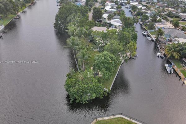 Boulevard Park Isles, 1600 NE 64th St, Fort Lauderdale, Florida 33334, image 1