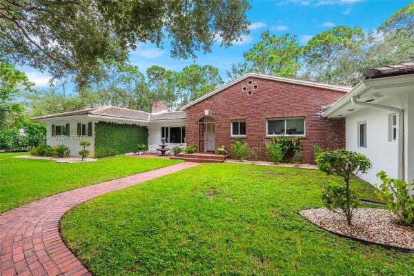 Jayco, 6740 SW 98th St, Pinecrest, Florida 33156, image 1