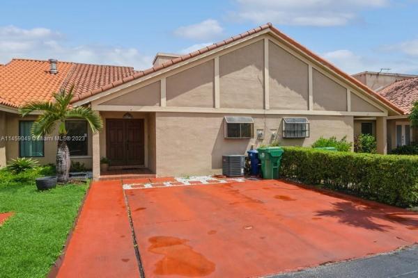 Country Club Gardens, 19521 E Cypress Ct E, Hialeah, Florida 33015, image 1