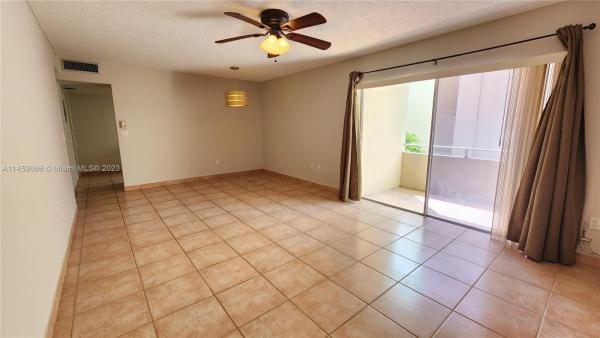 Kings Creek South, 7745 SW 86th St #D-220, Kendall, Florida 33143, image 1