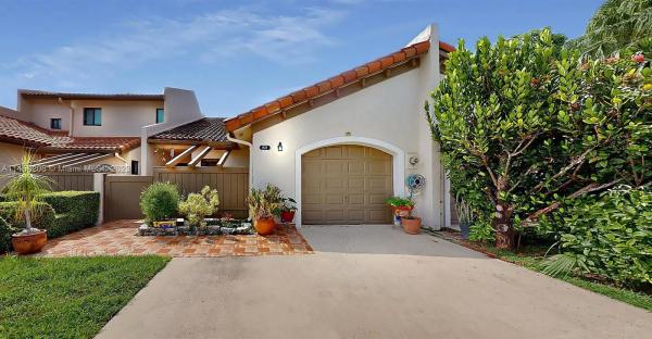 Kings Court West, 8578 SW 115th Pl, Kendall, Florida 33173, image 1
