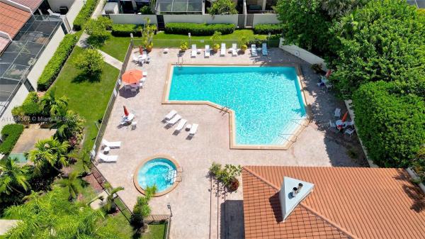 Dadeland Walk, 8069 SW 86th Ter #8069, Kendall, Florida 33143, image 1