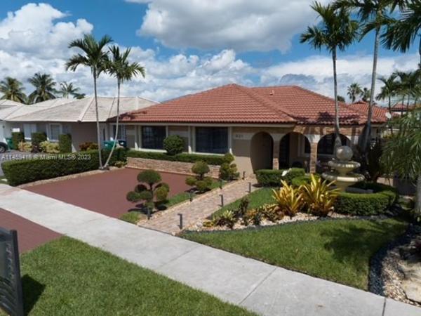 Leomar Homes, 921 NW 132nd Pl, Tamiami, Florida 33182, image 1