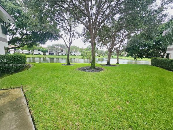 Applewood Village 3, 4737 N Carambola Cir N #27118, Coconut Creek, Florida 33066, image 1