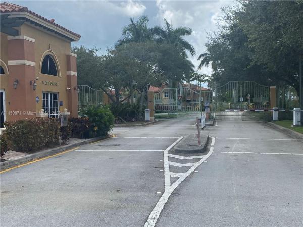 Pembroke Cay, 14316 SW 10th St #2402, Pembroke Pines, Florida 33027, image 1