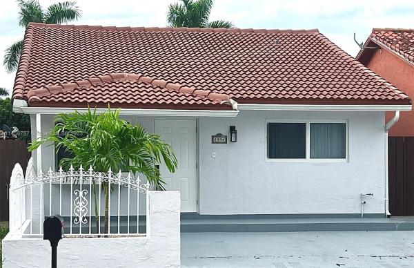 Biltmore Estates, 8894 NW 116th St, Hialeah Gardens, Florida 33018, image 1