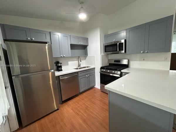 1060 Condo, 1080 98th St #10, Bay Harbor Islands, Florida 33154, image 1