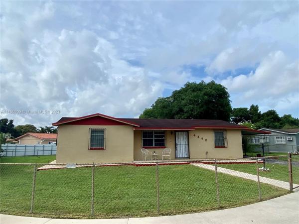 Jac-Mo Homes, 4440 NW 181st St, Miami Gardens, Florida 33055, image 1