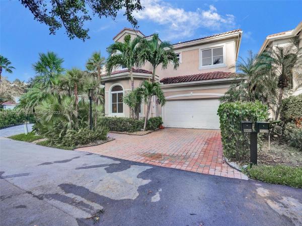 Golden Gate Estates & Marina, 19414 40th Ct, Sunny Isles Beach, Florida 33160, image 1