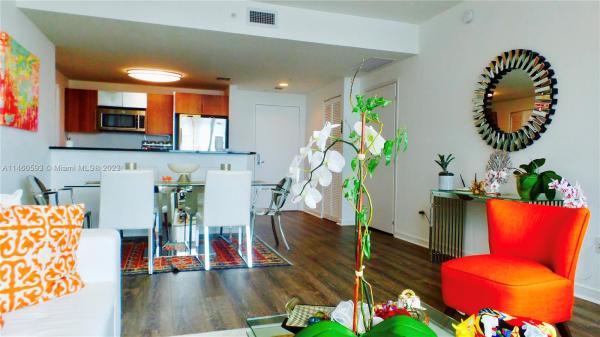 Met 1, 300 S Biscayne Blvd #3306, Miami, Florida 33131, image 2
