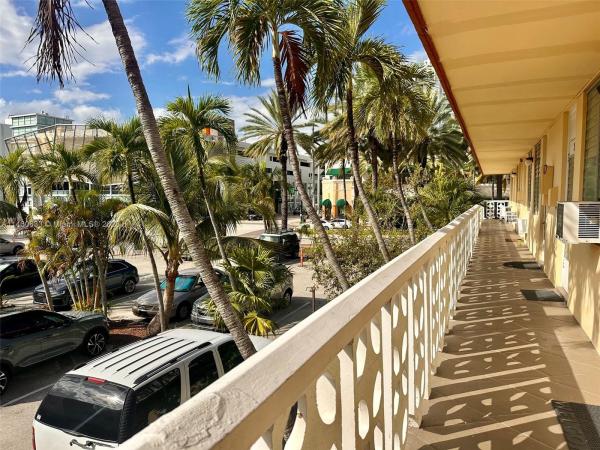 Southern Star, 441 Collins Ave #24, Miami Beach, Florida 33139, image 1