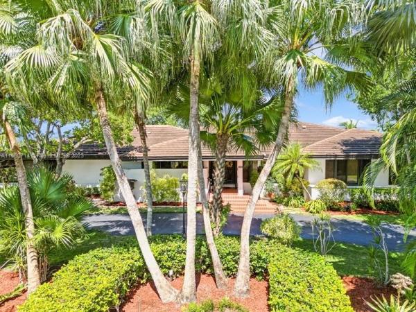 Hammocks Oaks Harbor, 451 Rovino Ave, Coral Gables, Florida 33156, image 1