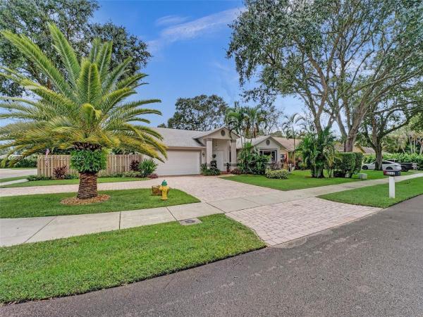 Orangewood Estates, 4312 SW 78th Dr, Davie, Florida 33328, image 1