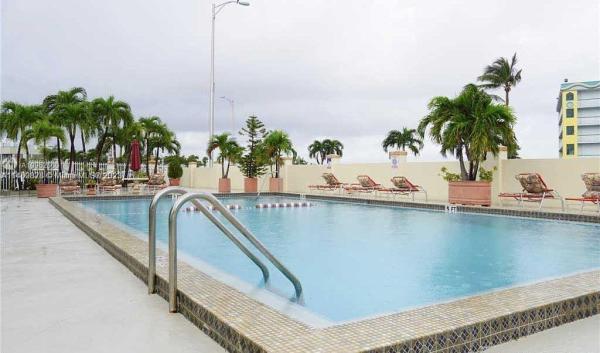 North Bay White House, 1780 79th Street Cswy #311, North Bay Village, Florida 33141, image 1