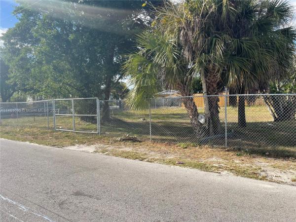 Lincoln Park, 1717 NW 6th Pl, Fort Lauderdale, Florida 33311, image 1