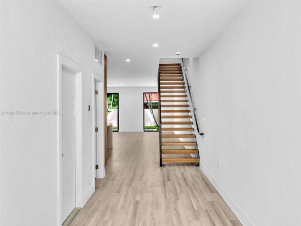 East Shenandoah, 1381 SW 22nd Ter #RIGHT, Miami, Florida 33145, image 1