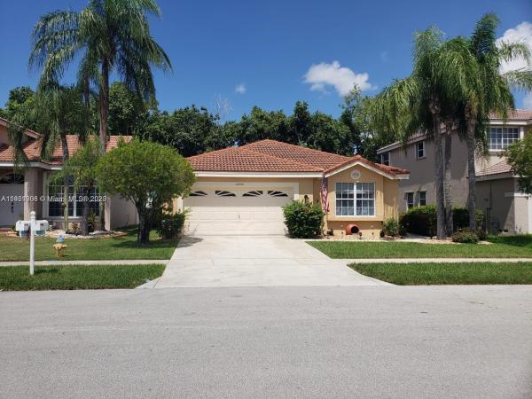 Coconut Key At Silver Lakes, 18355 NW 21st St, Pembroke Pines, Florida 33029, image 1