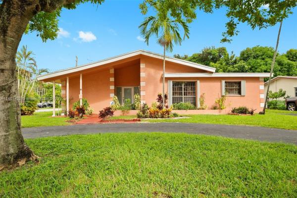 Miramar Isles, 3405 E Shore Rd, Miramar, Florida 33023, image 2