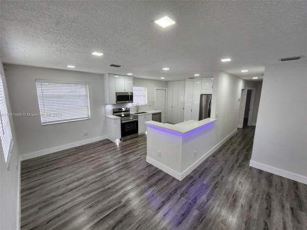 Dixie Heights Gardens, 10253 SW 173rd St, West Perrine, Florida 33157, image 1
