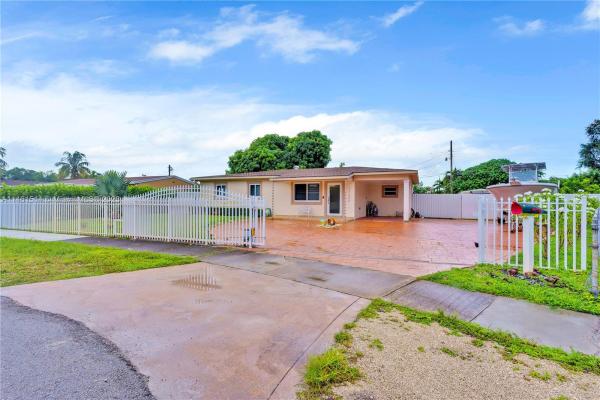 Myrtle Grove, 17200 NW 29th Ave, Miami Gardens, Florida 33056, image 2