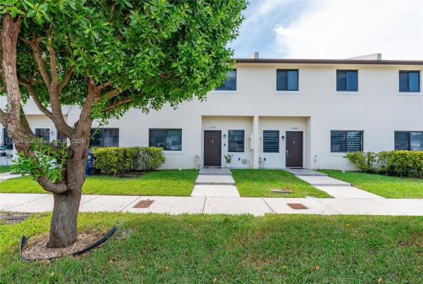 Princetonian Townhomes, 12374 SW 256th St 0, Princeton, Florida 33032, image 1