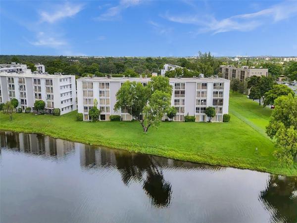 Lakeshore At University Park, 8560 N Sherman Cir #403, Miramar, Florida 33025, image 1