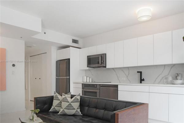 Governor, 435 21st St #114, Miami Beach, Florida 33139, image 1